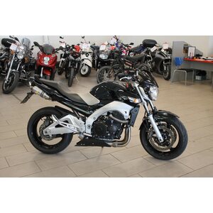 Suzuki GSR600