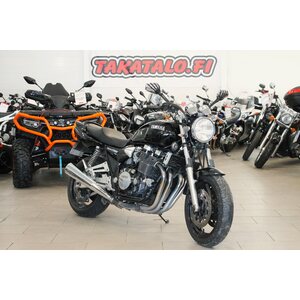 Yamaha XJR 1300