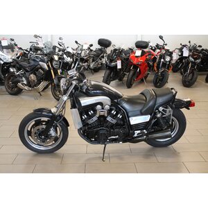 Yamaha VMX1200
