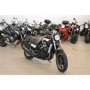 Yamaha VMX1200
