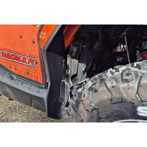 CFMOTO ZFORCE 550 hytillä
