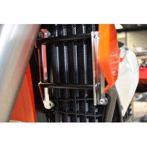 AXP jäähdyttimen suojat KTM/Husqvarna 125-500 18-