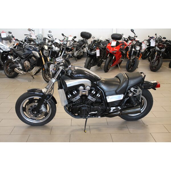 Yamaha VMX1200
