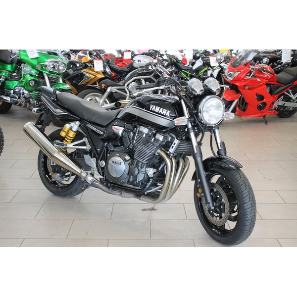 Yamaha XJR1300